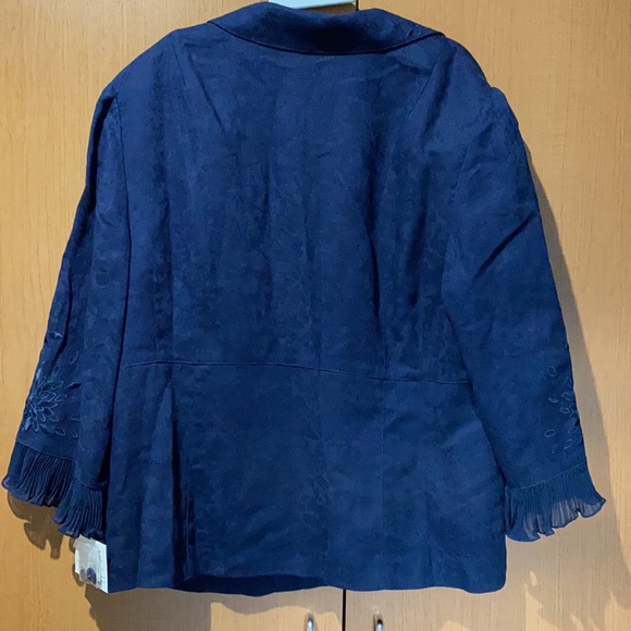 DONATED. Plaza South Woman Dress Suit jacket - Picture 7 of 7